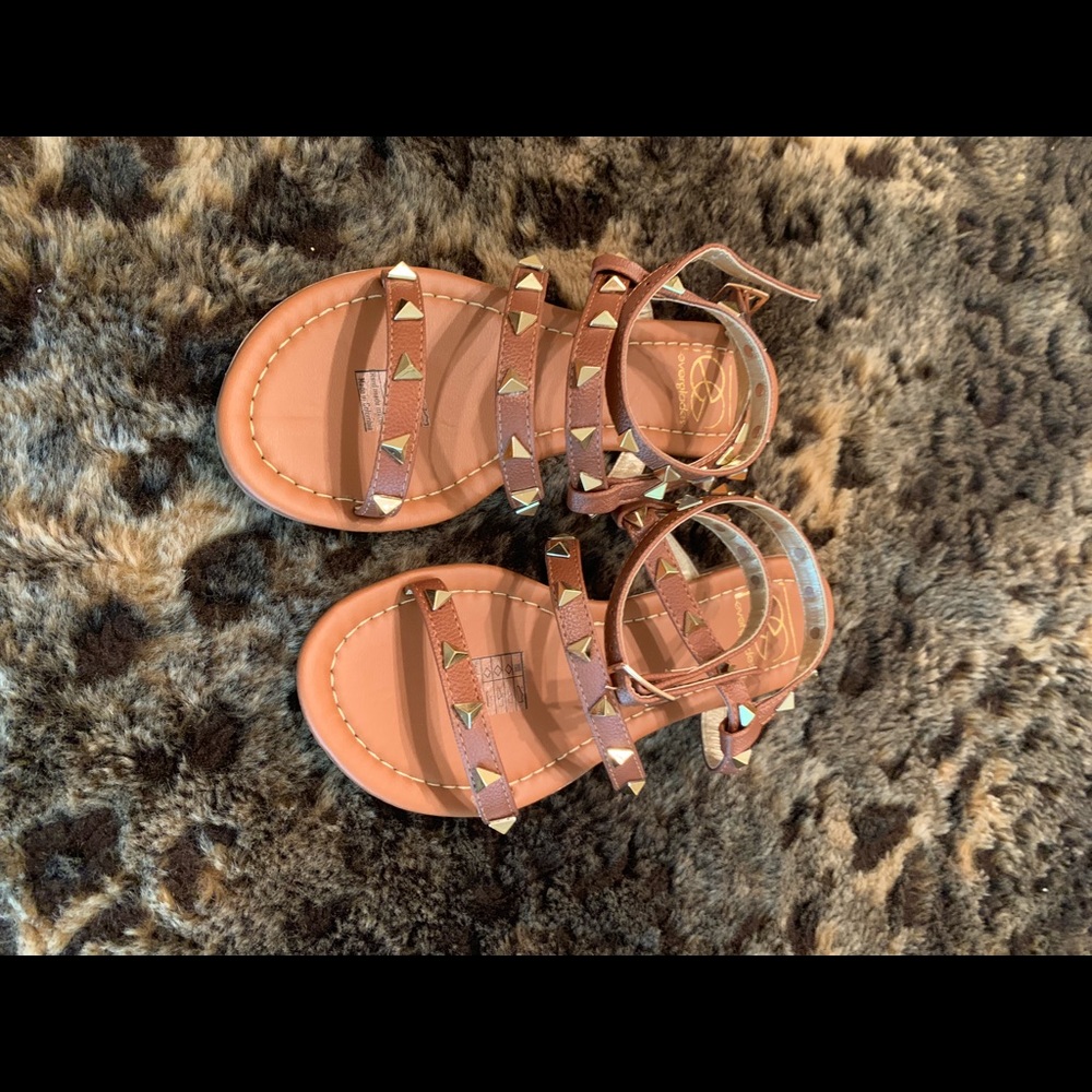 Everglades sandals size 6